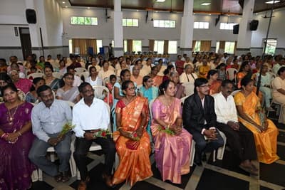 gallery collections rounded rounded-3