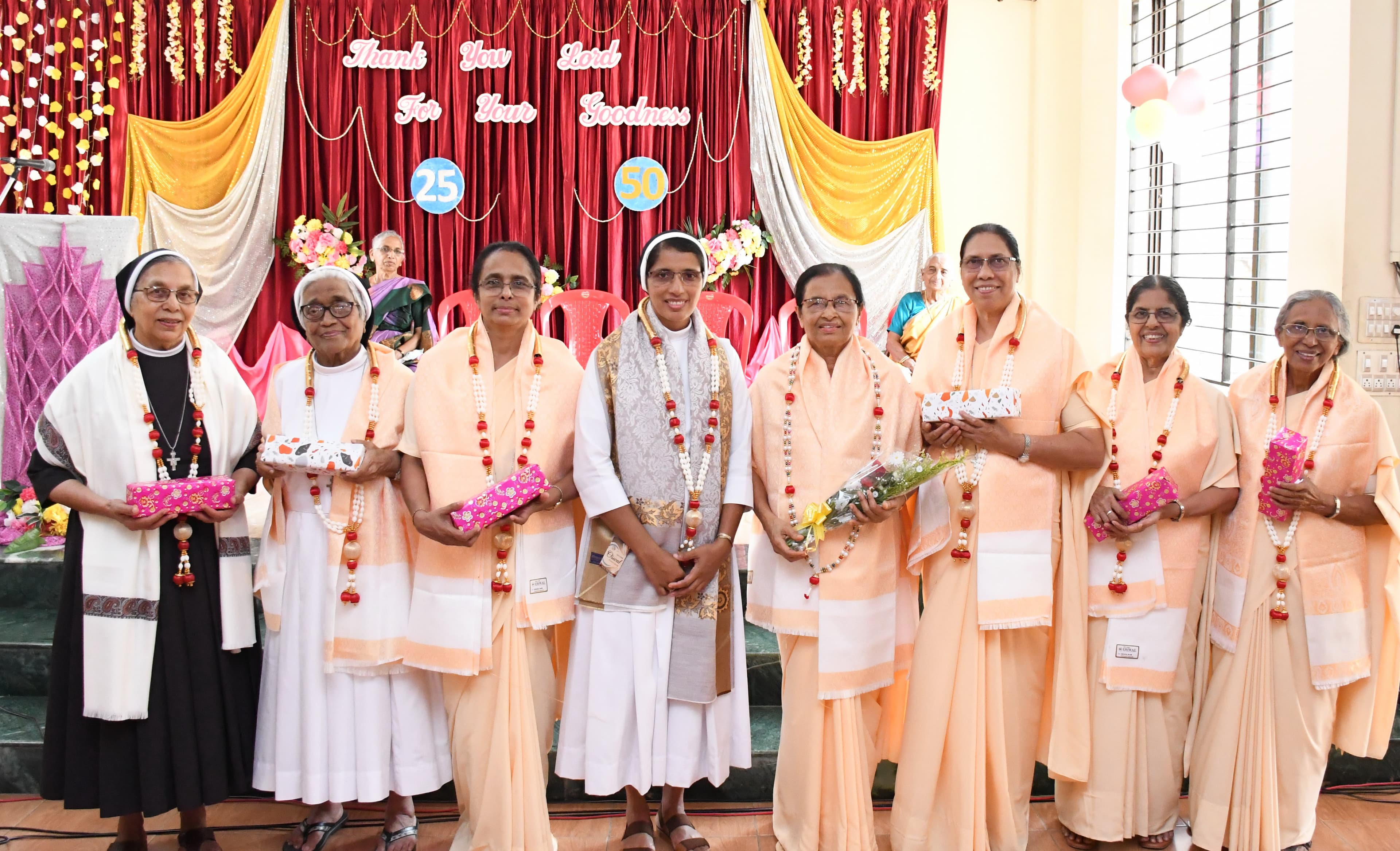 gallery collections rounded rounded-3